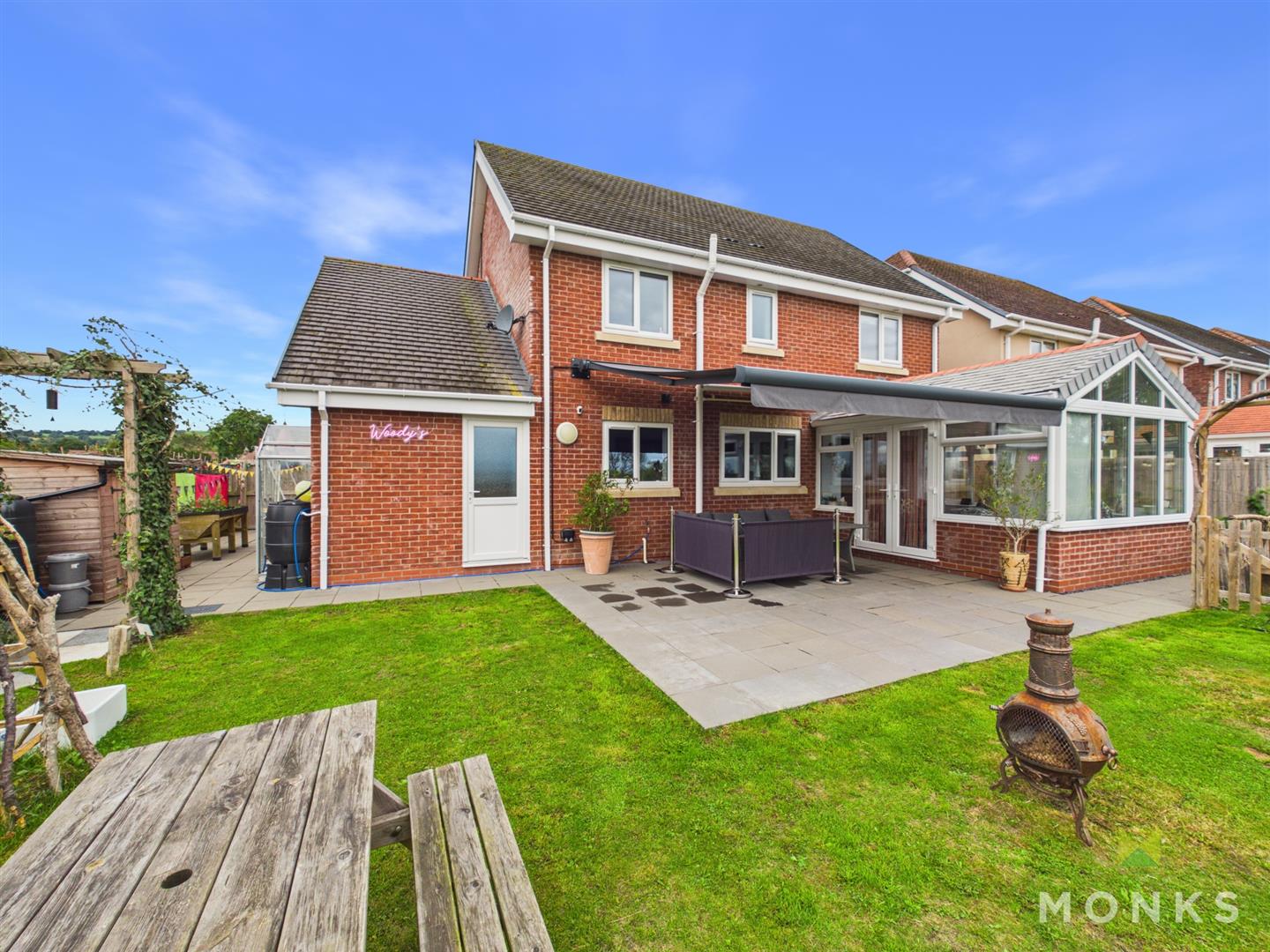 2 The Woodlands, Oswestry, SY10 7RD For Sale
